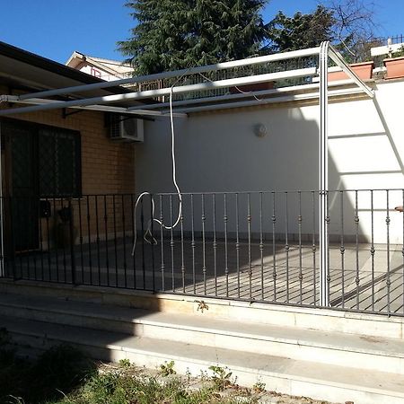 Апартаменты Casa Livia Metro C Bolognetta Рим Экстерьер фото